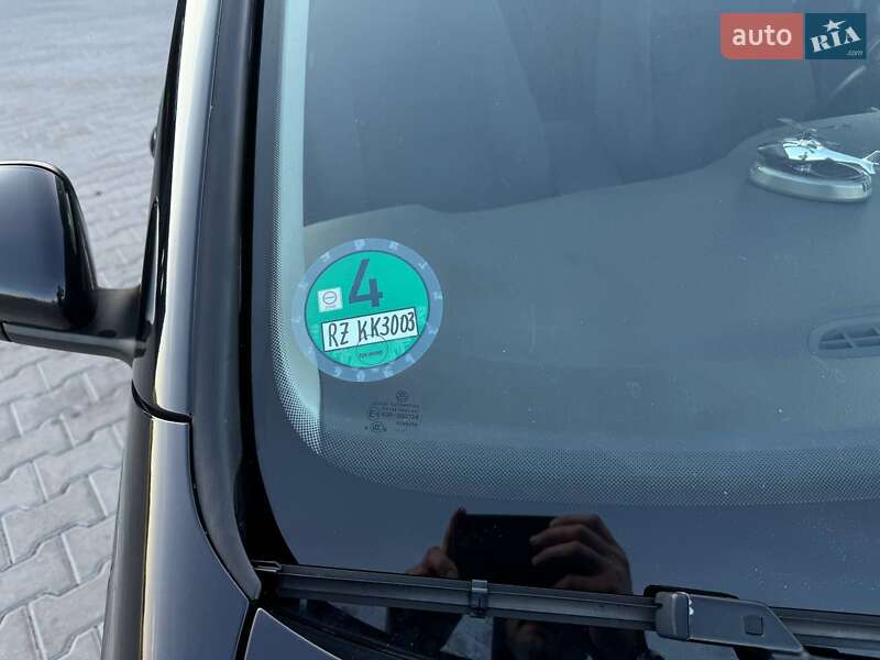 Хетчбек Volkswagen Golf 2010 в Чернігові