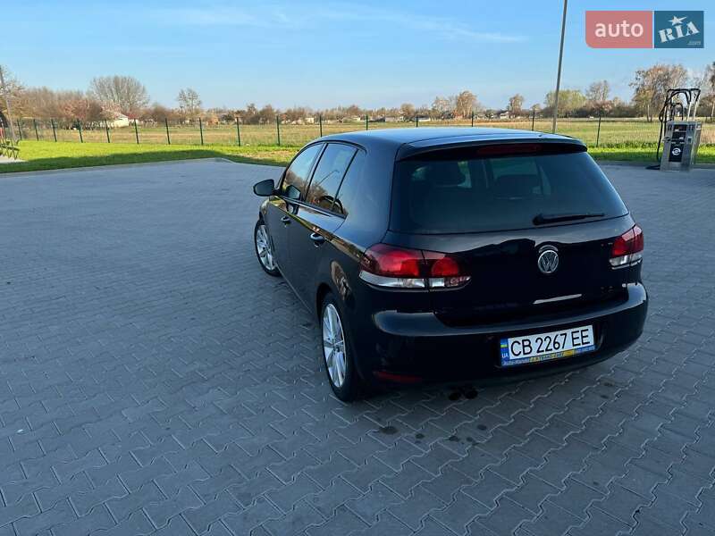 Хетчбек Volkswagen Golf 2010 в Чернігові