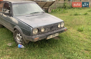 Хэтчбек Volkswagen Golf 1985 в Киверцах