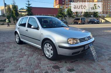 Хетчбек Volkswagen Golf 2001 в Тернополі