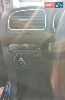Универсал Volkswagen Golf 2010 в 