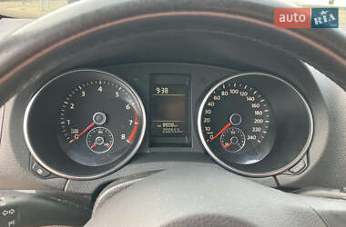 Универсал Volkswagen Golf 2010 в 