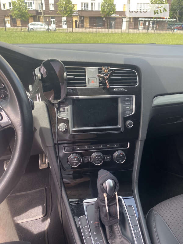 Універсал Volkswagen Golf 2017 в Чернігові фото 10 Універсал Volkswagen Golf 2017 в Чернігові