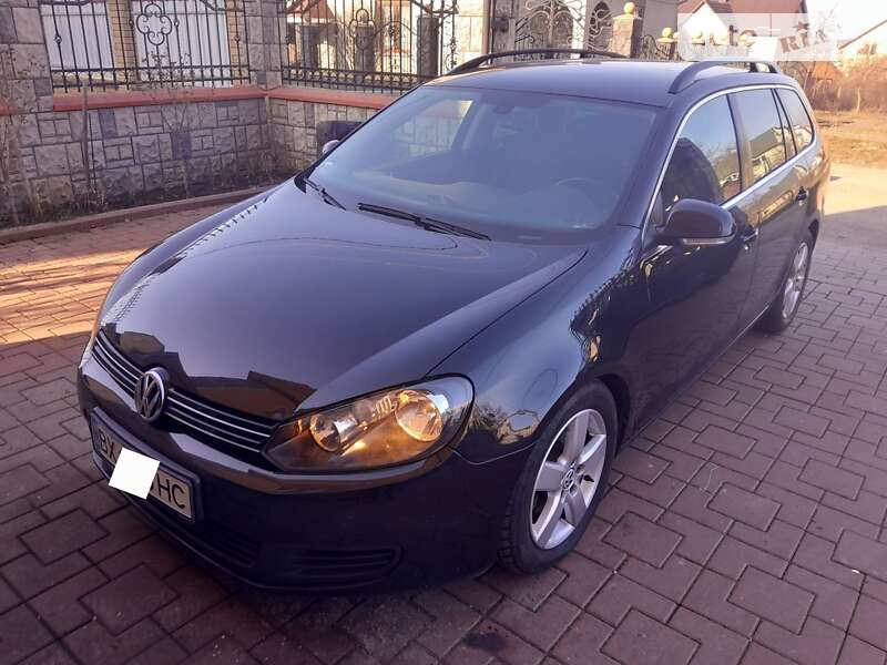 Универсал Volkswagen Golf 2010 в Хмельницком