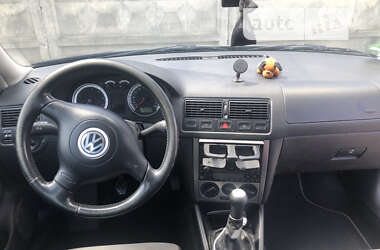 Хэтчбек Volkswagen Golf 2001 в Хмельницком