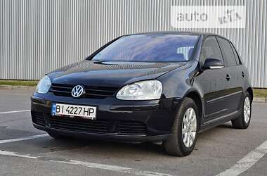 Хэтчбек Volkswagen Golf 2004 в Полтаве