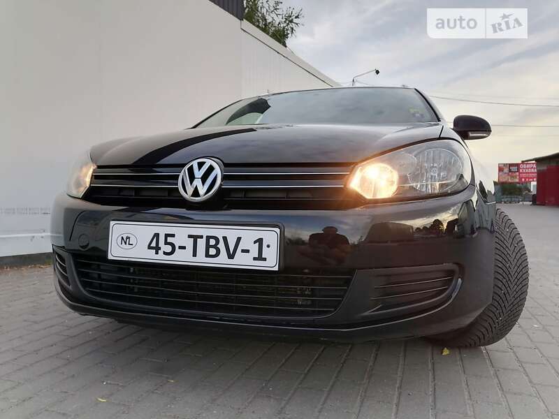 Універсал Volkswagen Golf 2010 в Стрию