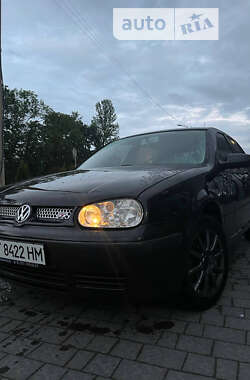 Хетчбек Volkswagen Golf 2001 в Івано-Франківську