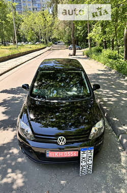 Хэтчбек Volkswagen Golf 2009 в Киеве