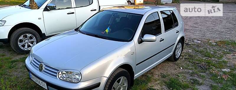 Хетчбек Volkswagen Golf 1999 в Сумах