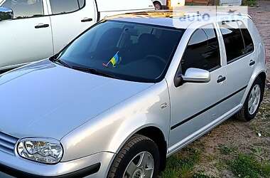 Хетчбек Volkswagen Golf 1999 в Сумах