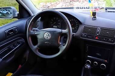 Хетчбек Volkswagen Golf 1999 в Сумах