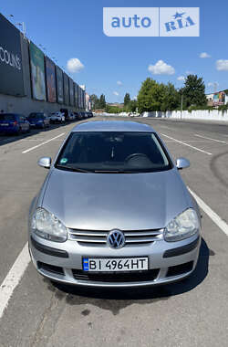 Хэтчбек Volkswagen Golf 2004 в Полтаве