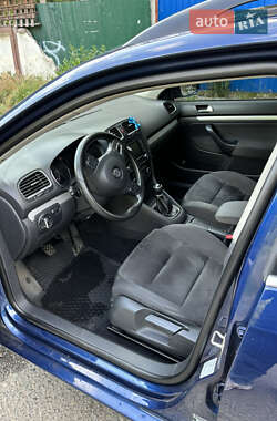 Универсал Volkswagen Golf 2011 в 