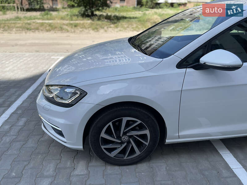 Универсал Volkswagen Golf 2017 в Ковеле