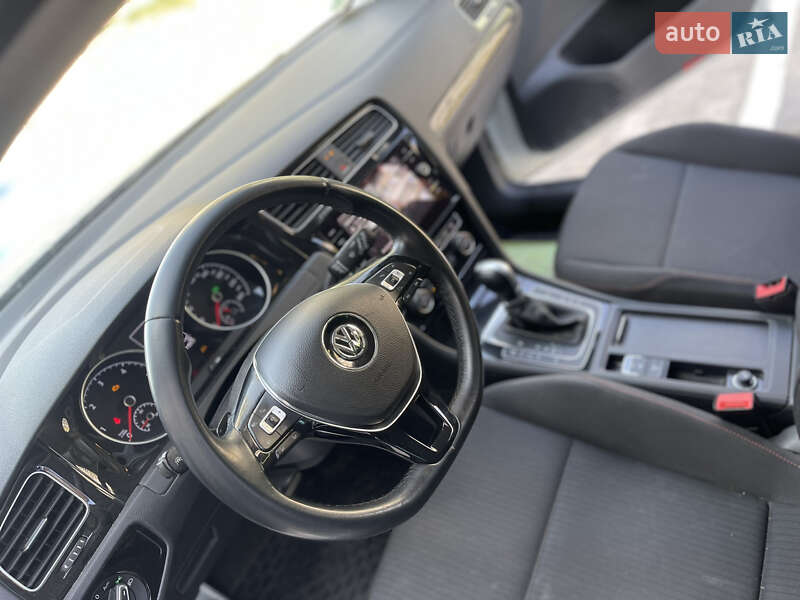 Универсал Volkswagen Golf 2017 в Ковеле