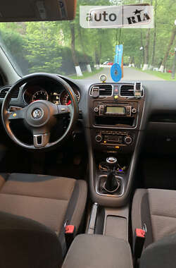 Хэтчбек Volkswagen Golf 2009 в Сваляве