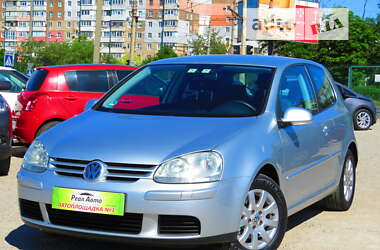 Хетчбек Volkswagen Golf 2005 в Кропивницькому