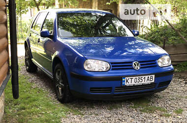 Хэтчбек Volkswagen Golf 2001 в Надворной