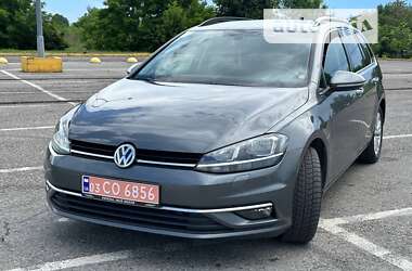 Универсал Volkswagen Golf 2020 в Черновцах