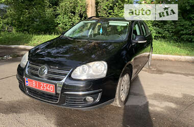 Універсал Volkswagen Golf 2009 в Тернополі