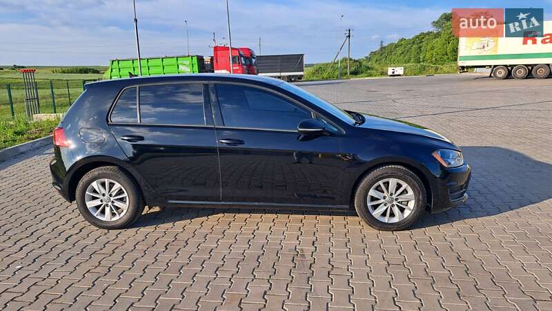 Хэтчбек Volkswagen Golf 2016 в Луцке фото 2 Хэтчбек Volkswagen Golf 2016 в Луцке
