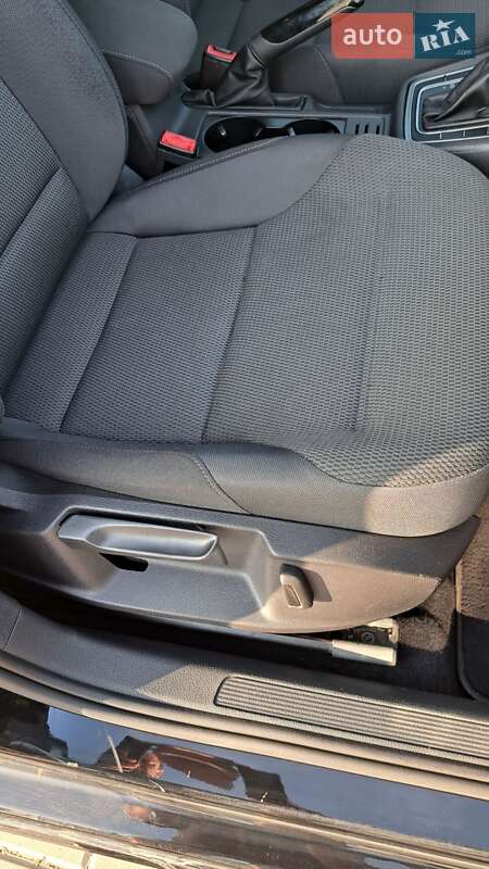 Хэтчбек Volkswagen Golf 2016 в Луцке фото 59 Хэтчбек Volkswagen Golf 2016 в Луцке