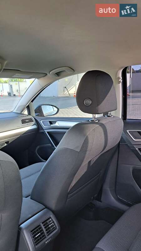 Хэтчбек Volkswagen Golf 2016 в Луцке фото 63 Хэтчбек Volkswagen Golf 2016 в Луцке