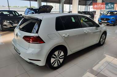 Хетчбек Volkswagen Golf 2018 в Хмельницькому