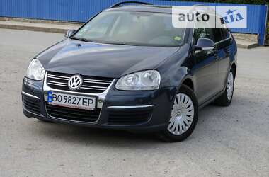 Универсал Volkswagen Golf 2009 в Гусятине