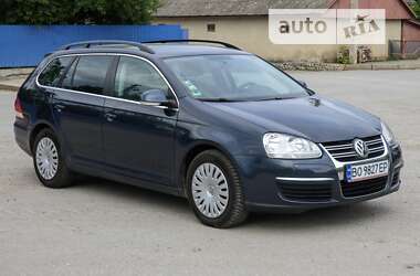 Универсал Volkswagen Golf 2009 в Гусятине