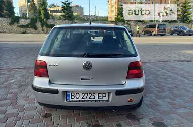 Хетчбек Volkswagen Golf 2001 в Тернополі