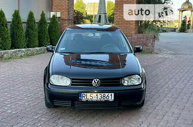 Хэтчбек Volkswagen Golf 2003 в Виннице