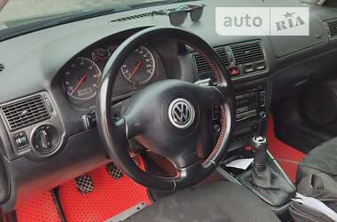 Хэтчбек Volkswagen Golf 1999 в Надворной