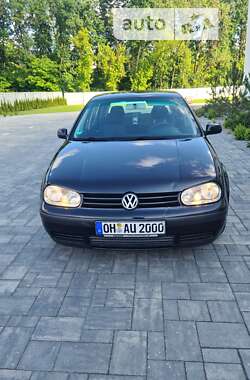 Хэтчбек Volkswagen Golf 2000 в Луцке