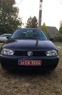 Хэтчбек Volkswagen Golf 2002 в Днепре