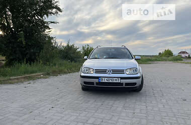 Универсал Volkswagen Golf 2002 в Ахтырке