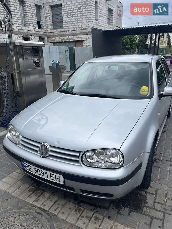Volkswagen Golf 2001