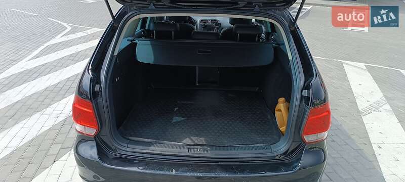 Универсал Volkswagen Golf 2009 в Здолбунове