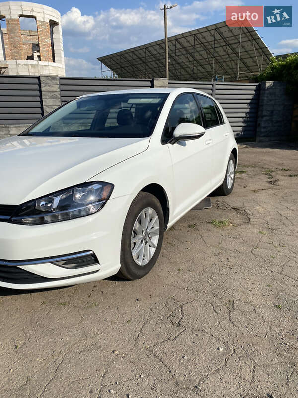 Хетчбек Volkswagen Golf 2018 в Кривому Розі