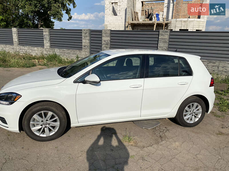 Хетчбек Volkswagen Golf 2018 в Кривому Розі