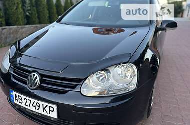 Хэтчбек Volkswagen Golf 2005 в Виннице