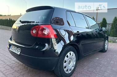 Хэтчбек Volkswagen Golf 2005 в Виннице