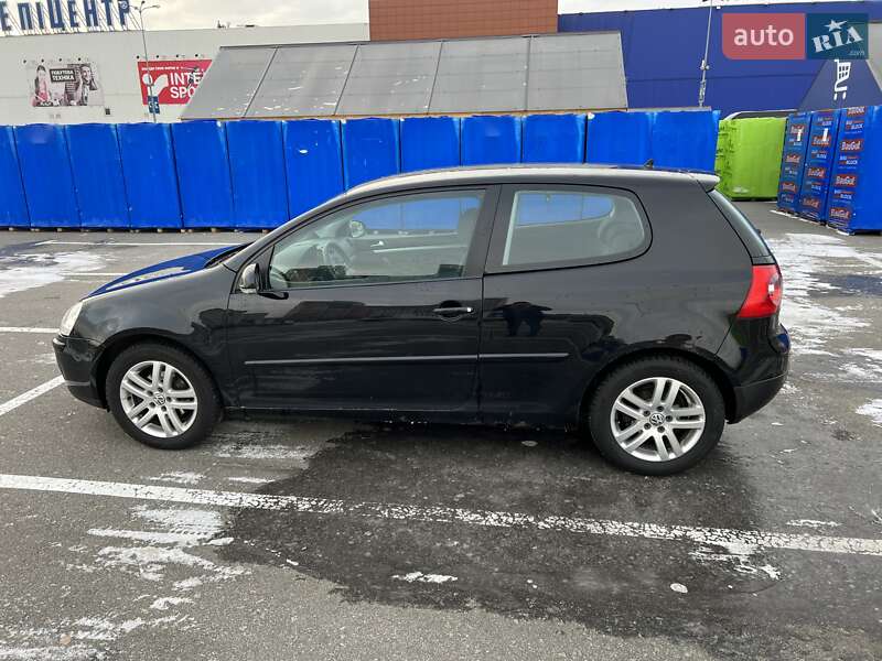 Хэтчбек Volkswagen Golf 2007 в Киеве