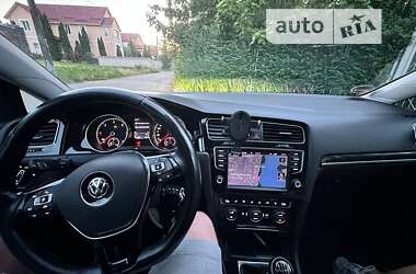 Универсал Volkswagen Golf 2014 в Житомире