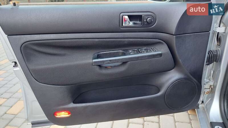 Универсал Volkswagen Golf 2002 в Одессе