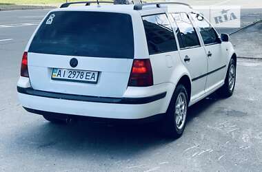 Универсал Volkswagen Golf 2000 в Киеве