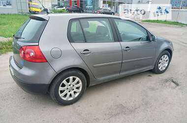 Хетчбек Volkswagen Golf 2006 в Сумах