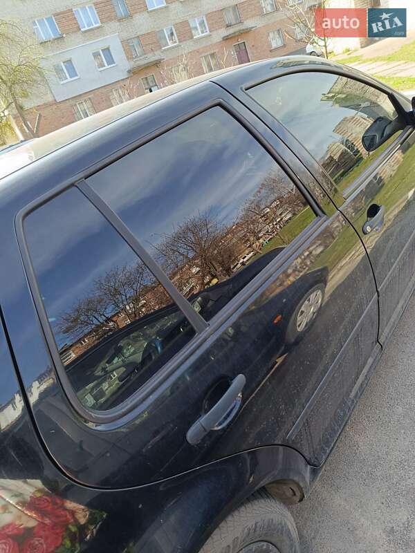 Хетчбек Volkswagen Golf 2001 в Соснівці