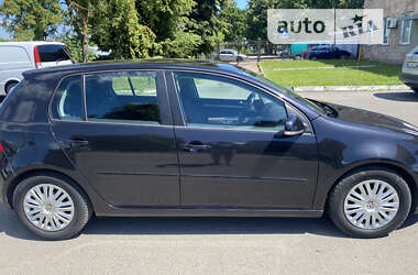 Хэтчбек Volkswagen Golf 2006 в Луцке